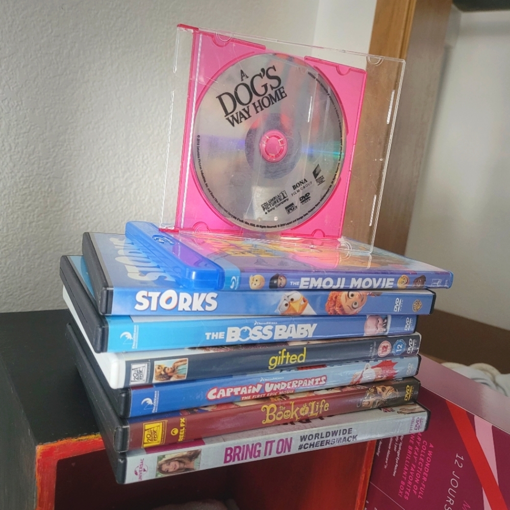 KIDS LOT/Bundle DVDs, Blu-ray Movies & Cartoons Gently Used ALL PLAY!!!